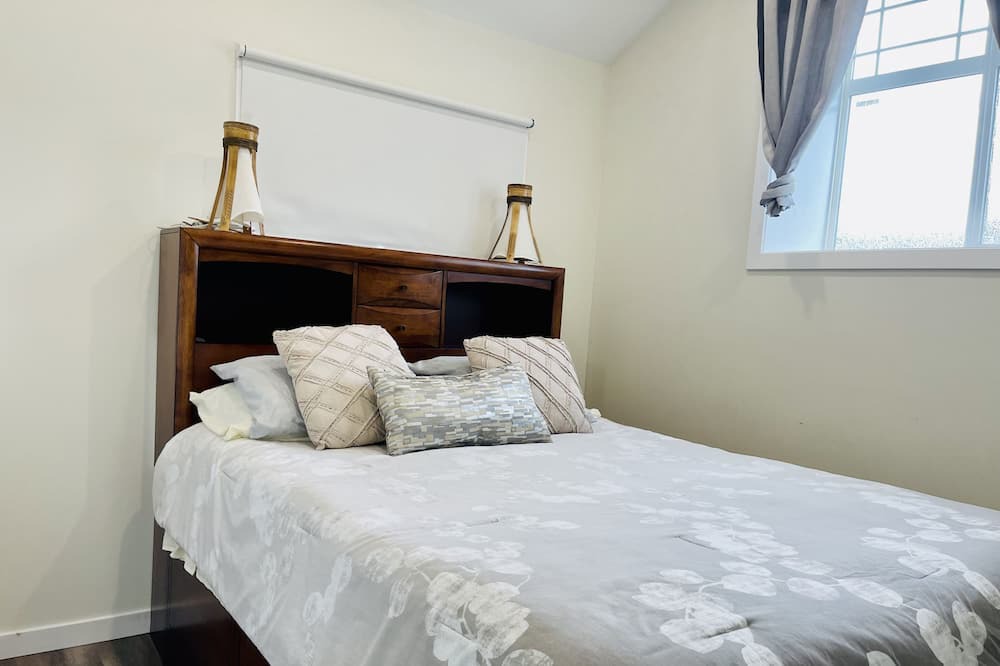 Photo of Bedroom in Brentwood Bay
