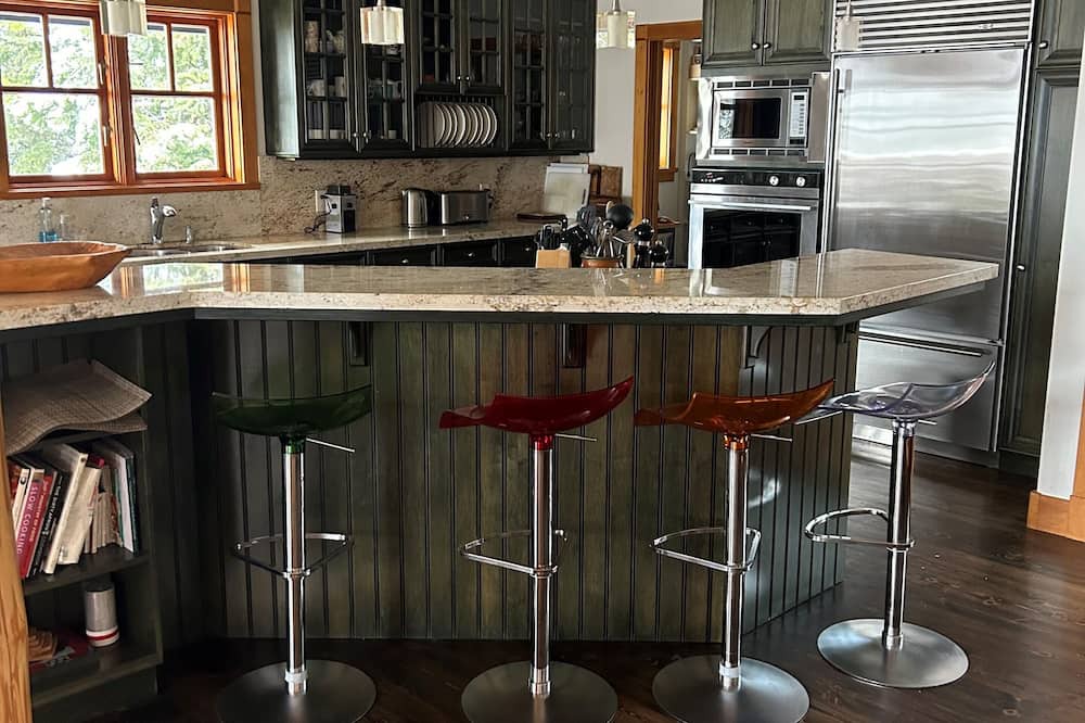 Photo of Kitchen in Whistler Cay Estates