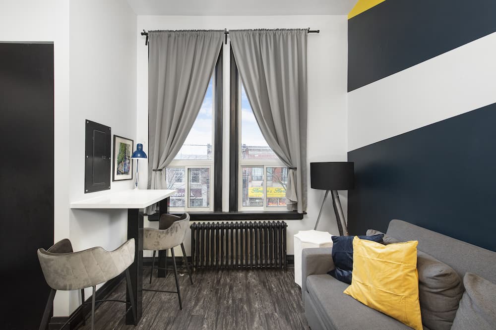 Photo of Livingroom in Fashion District