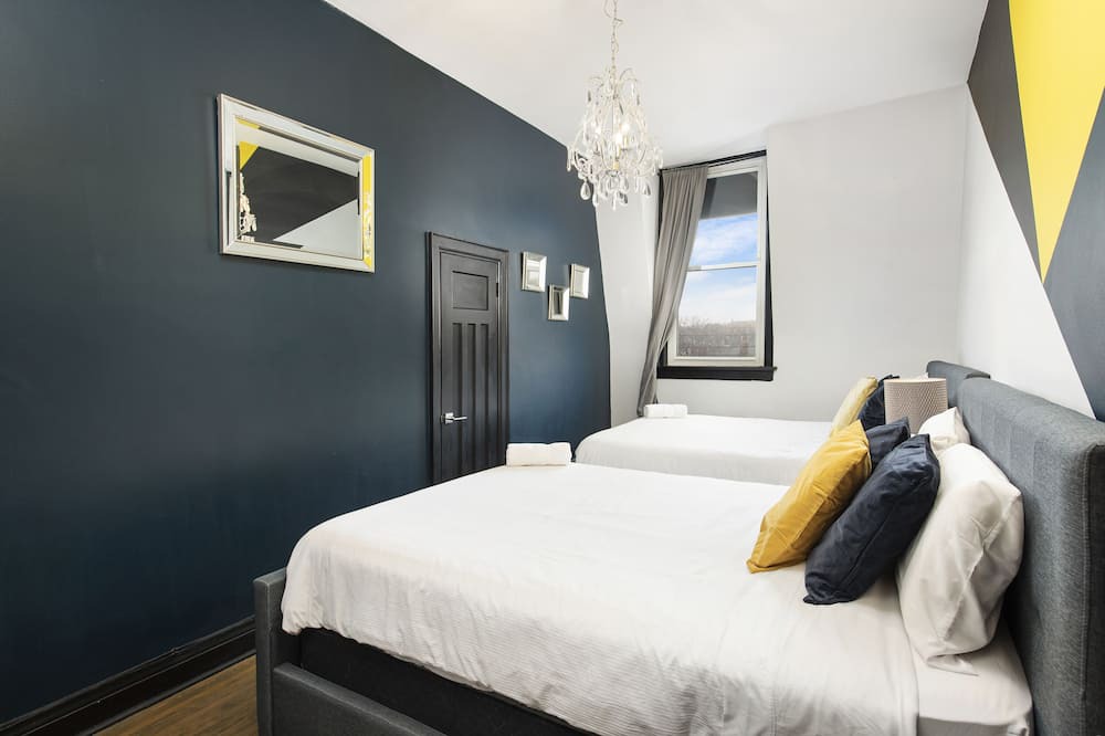 Photo of Bedroom in Fashion District