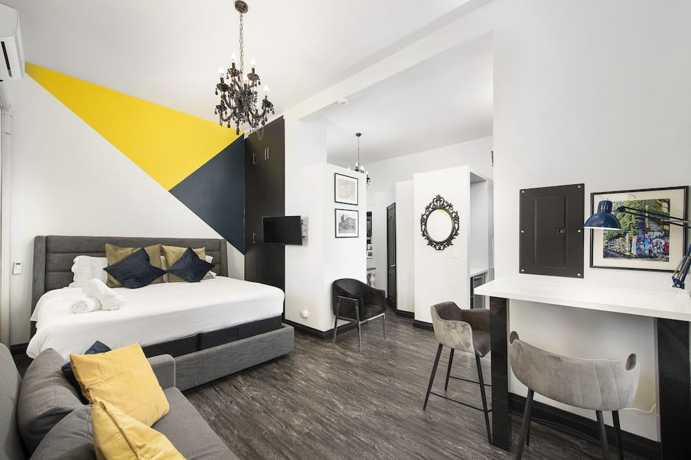 Photo of Bedroom in Fashion District