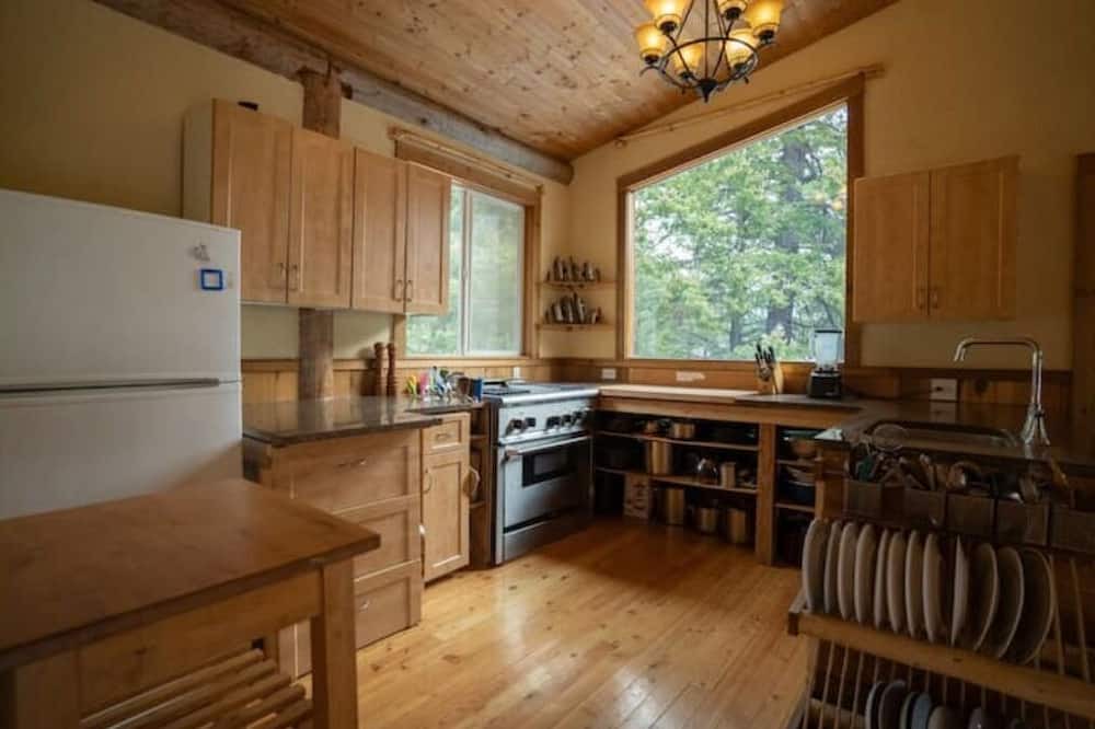 Photo of Kitchen in Seton Portage
