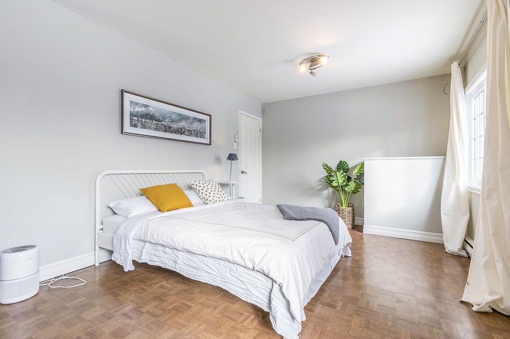 Photo of Bedroom in Brossard
