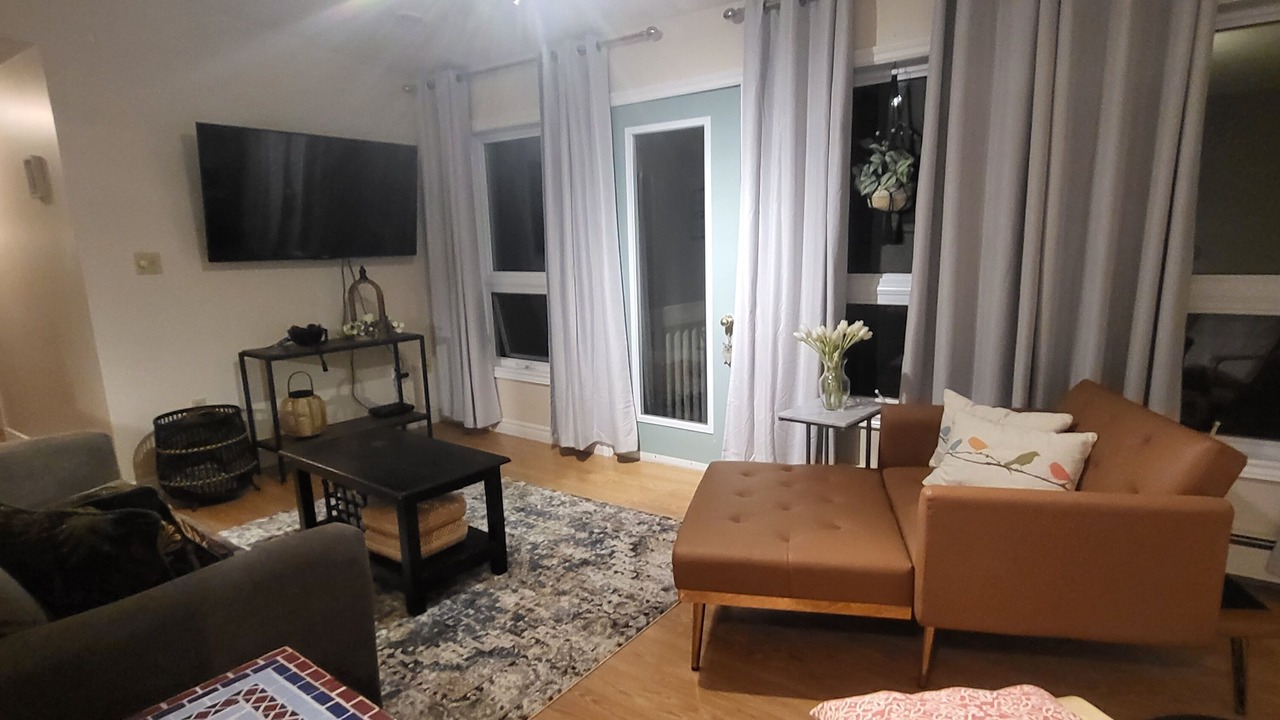 Photo of Livingroom in Points East
