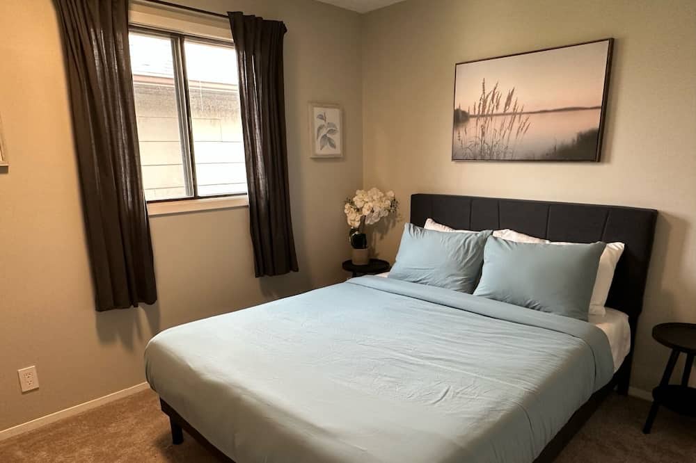 Photo of Bedroom in Montgomery