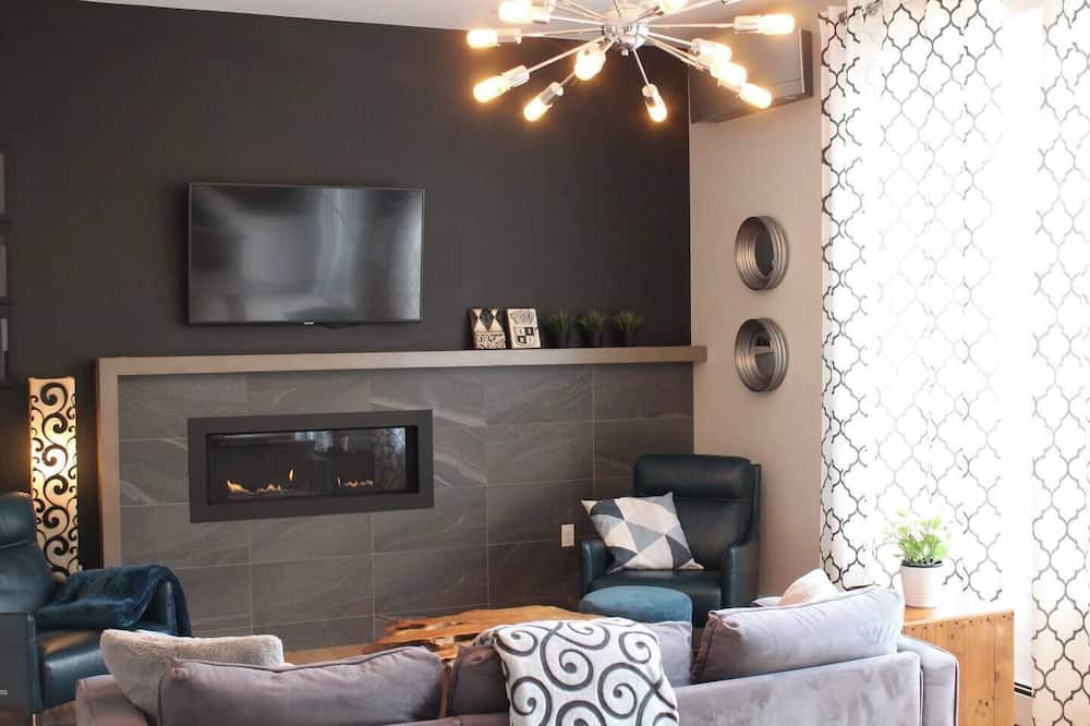 Photo of Livingroom in Bedford