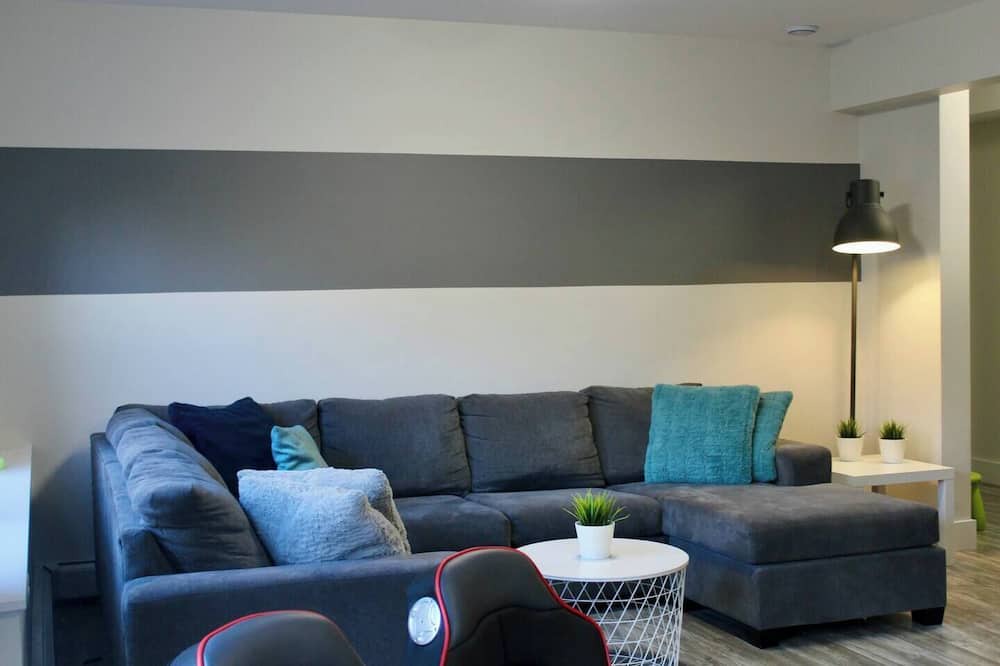 Photo of Livingroom in Bedford