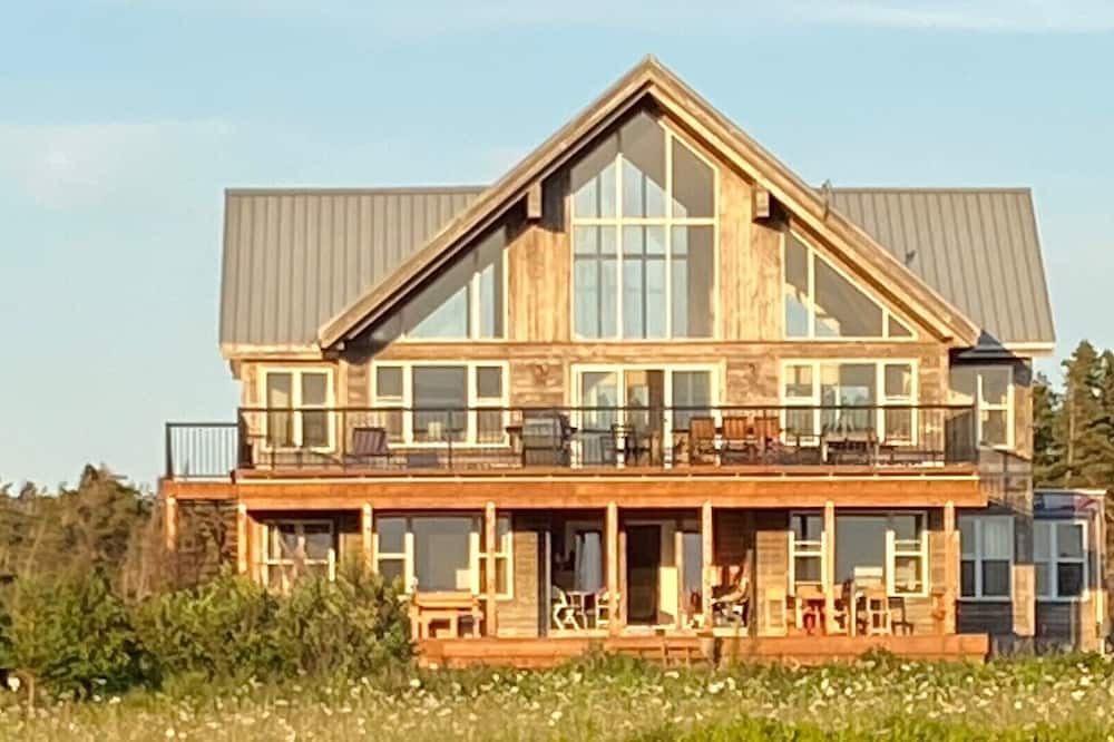 Photo of Outdoor in Saint Peters Bay