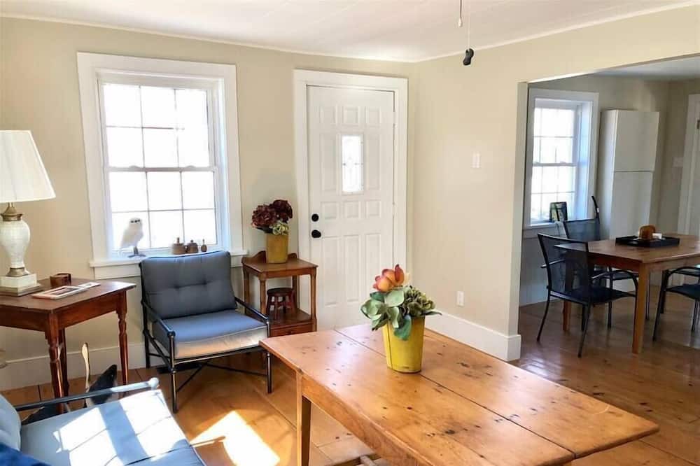 Photo of Bedroom in Bloomfield