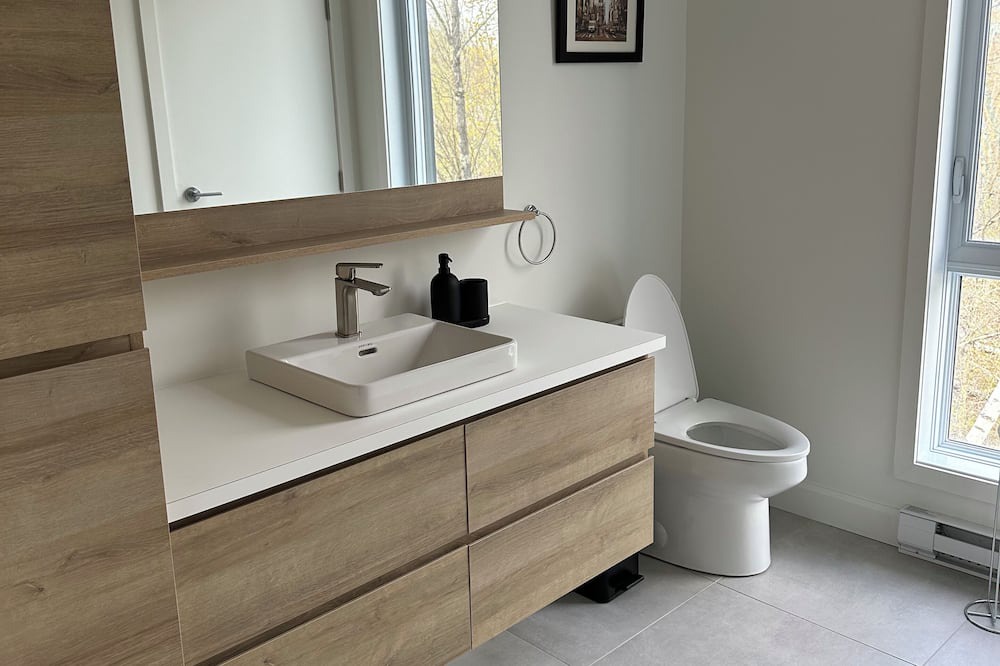 Photo of Bathroom in Owl's Head Ski Resort