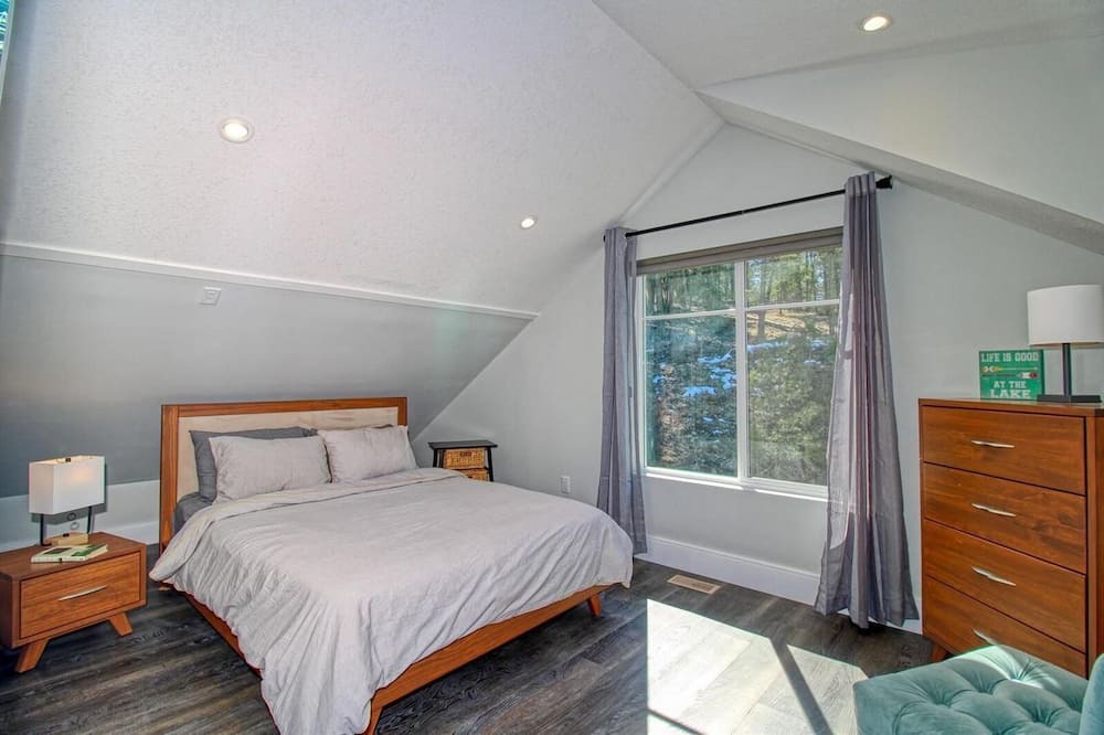 Photo of Bedroom in Central Okanagan