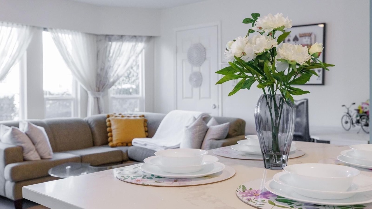 Photo of Livingroom in Riley Park-Little Mountain