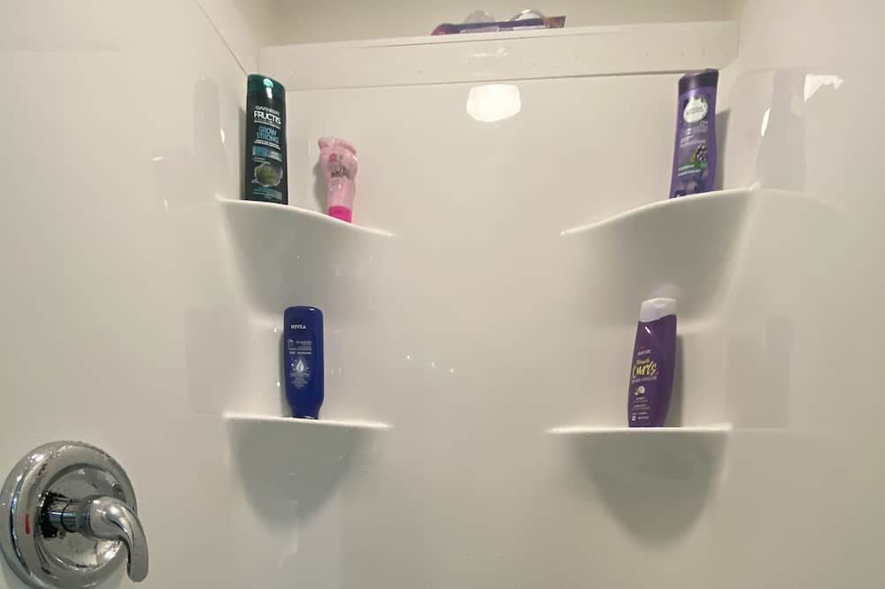 Photo of Bathroom in East Kildonan