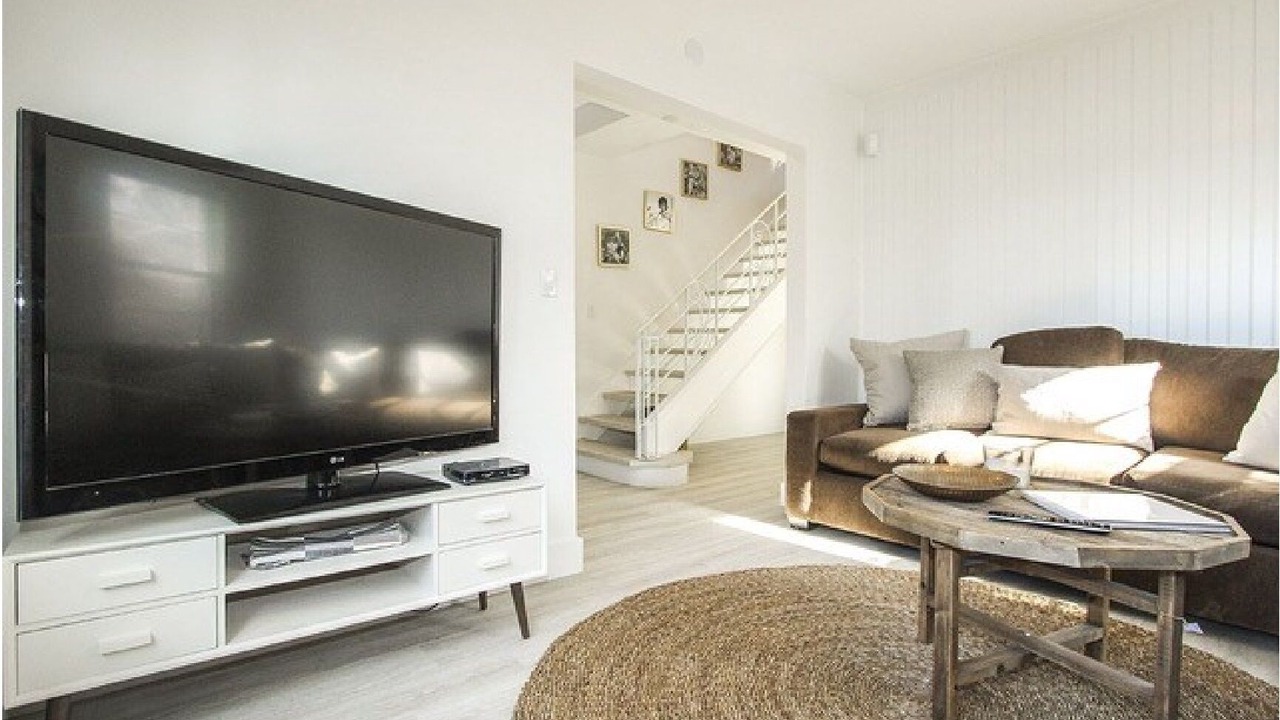 Photo of Livingroom in South Central