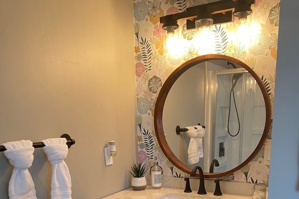 Photo of Bathroom in Cariboo Chilcotin Coast