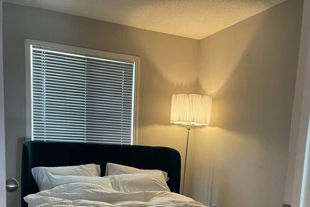 Photo of Bedroom in Hamilton