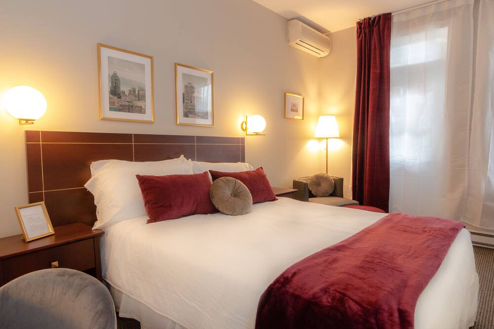 Photo of Bedroom in Gay Village