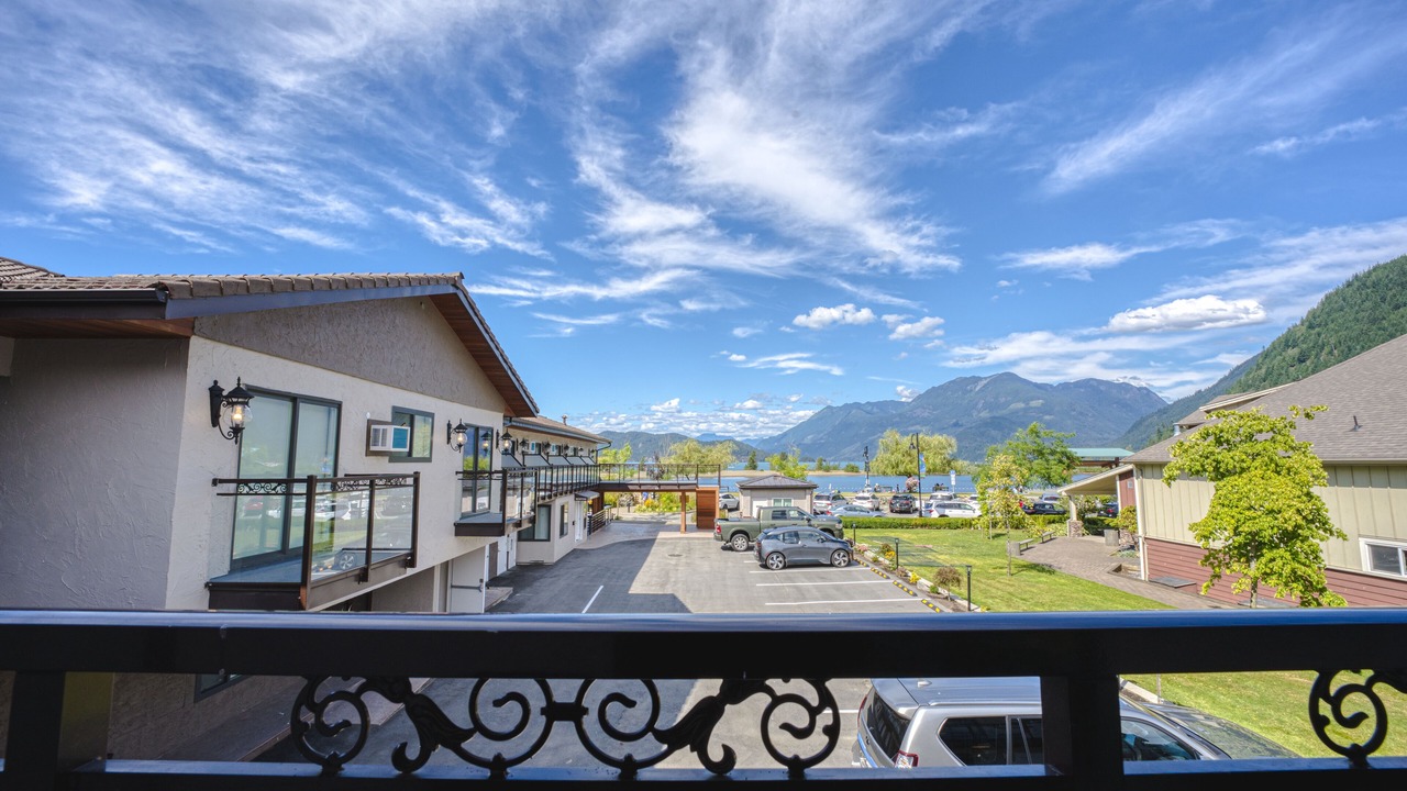 Photo of Patio Balcony in Harrison Hot Springs