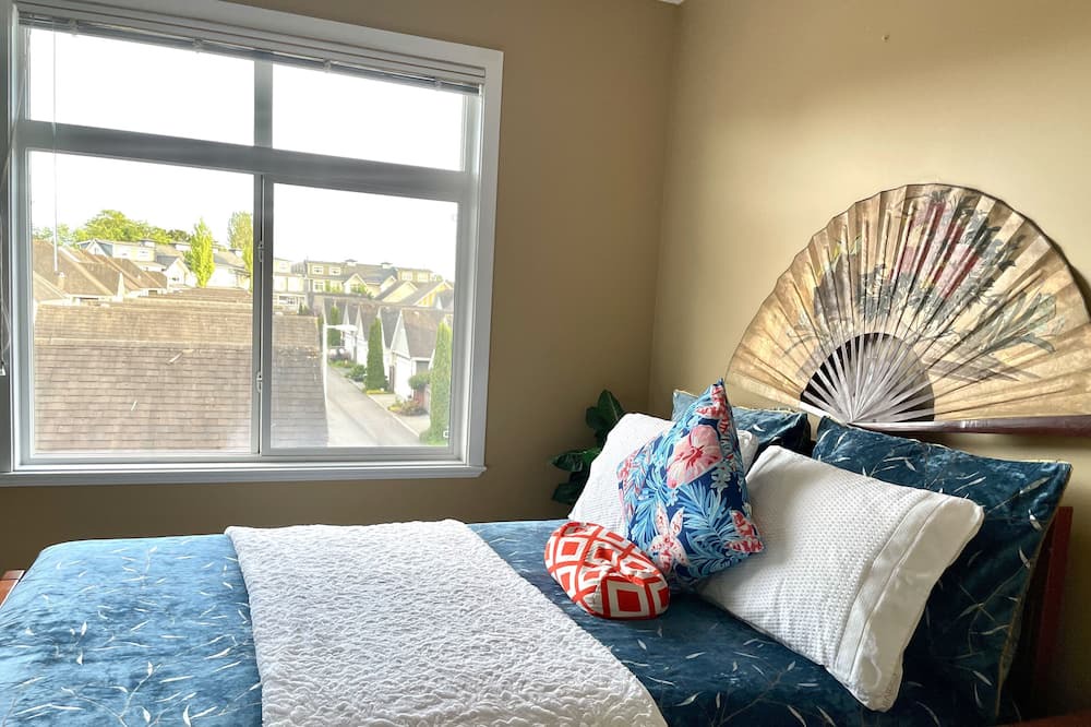 Photo of Bedroom in Steveston