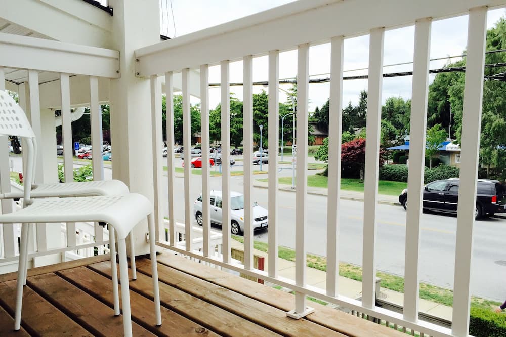 Photo of Patio Balcony in Steveston