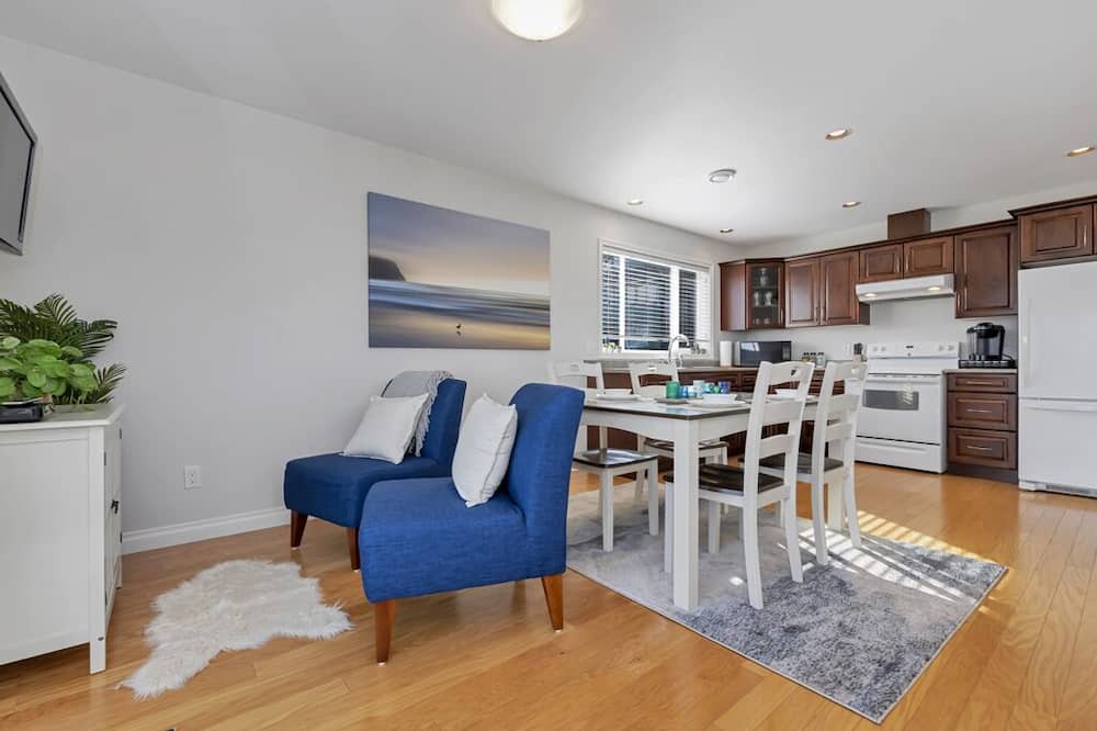 Photo of Livingroom in Crofton
