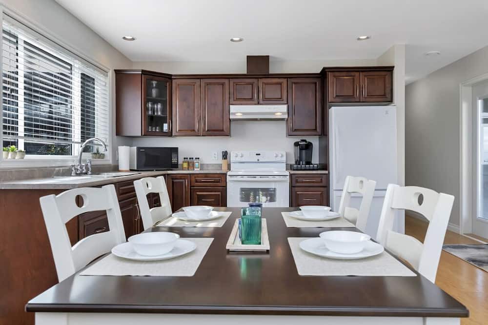 Photo of Kitchen in Crofton