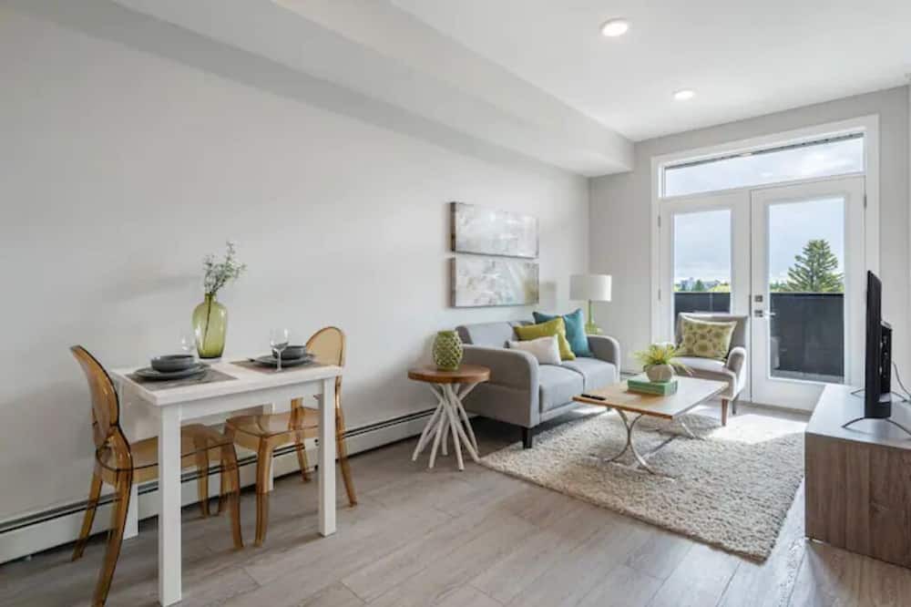 Photo of Livingroom in Hillhurst