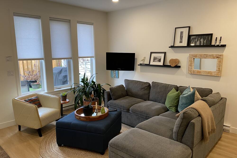 Photo of Livingroom in South Central