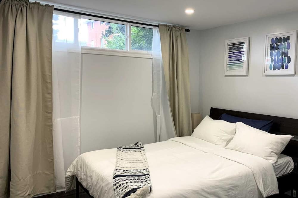 Photo of Bedroom in Hamilton