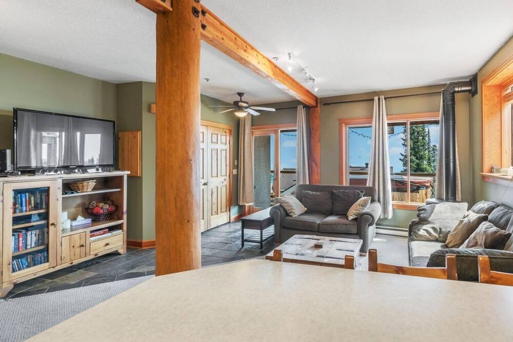 Photo of Others in Snow Pine Estates
