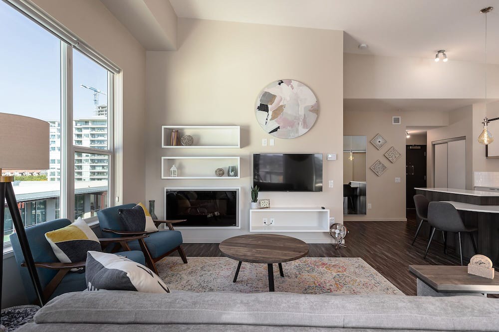 Photo of Livingroom in Kelowna Central Business District