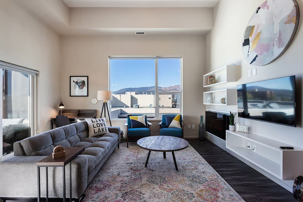 Photo of Livingroom in Kelowna Central Business District