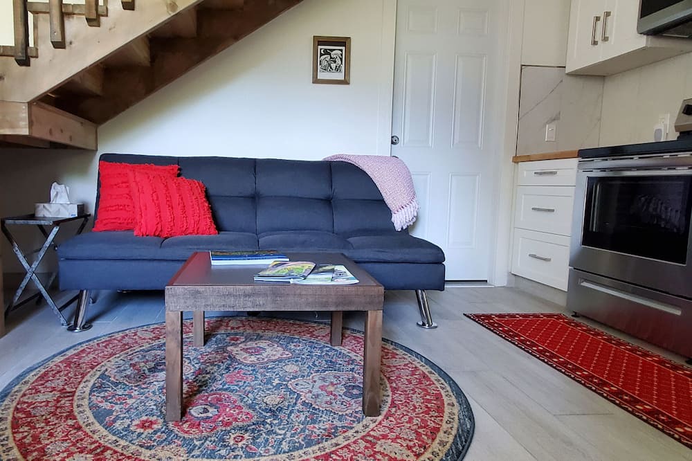 Photo of Livingroom in Kaslo