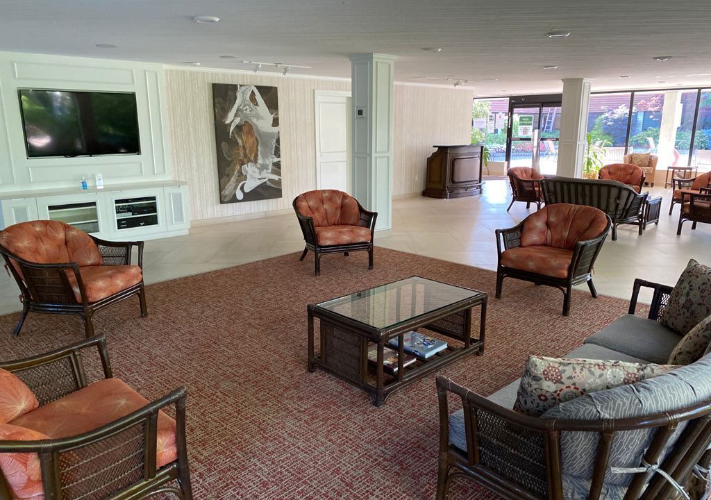Photo of Livingroom in Lakeview