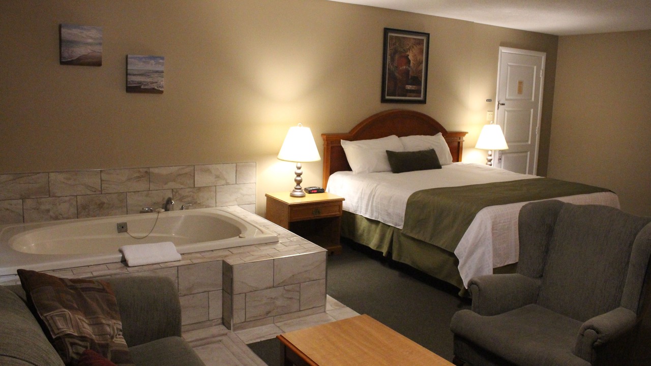 Photo of Bedroom in Gananoque