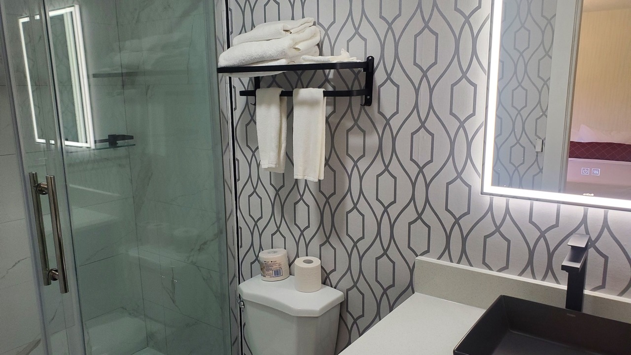 Photo of Bathroom in South Clearbrook