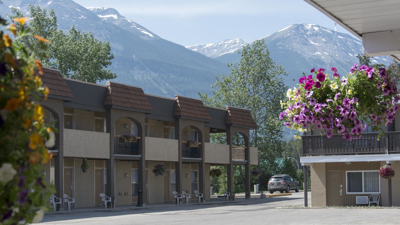Photo of Others in Jasper