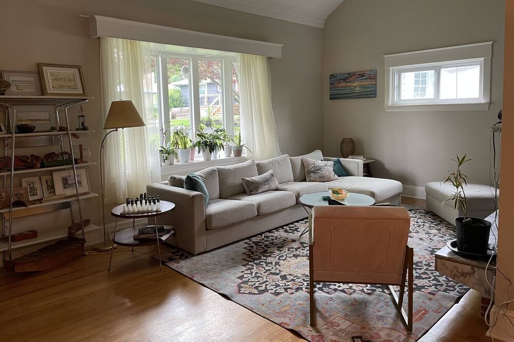 Photo of Livingroom in West End