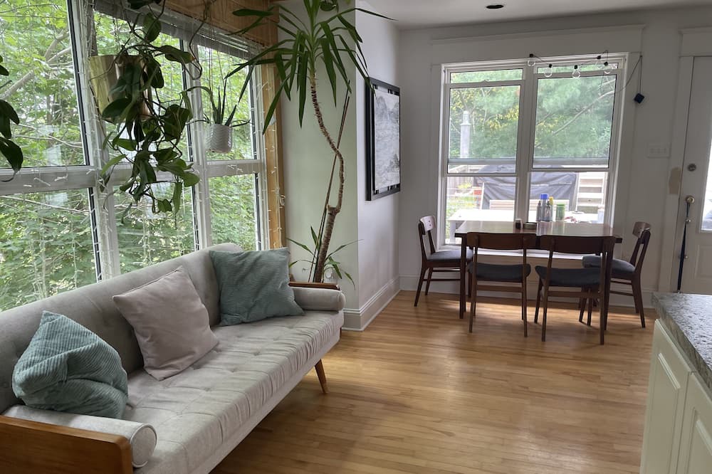 Photo of Livingroom in West End