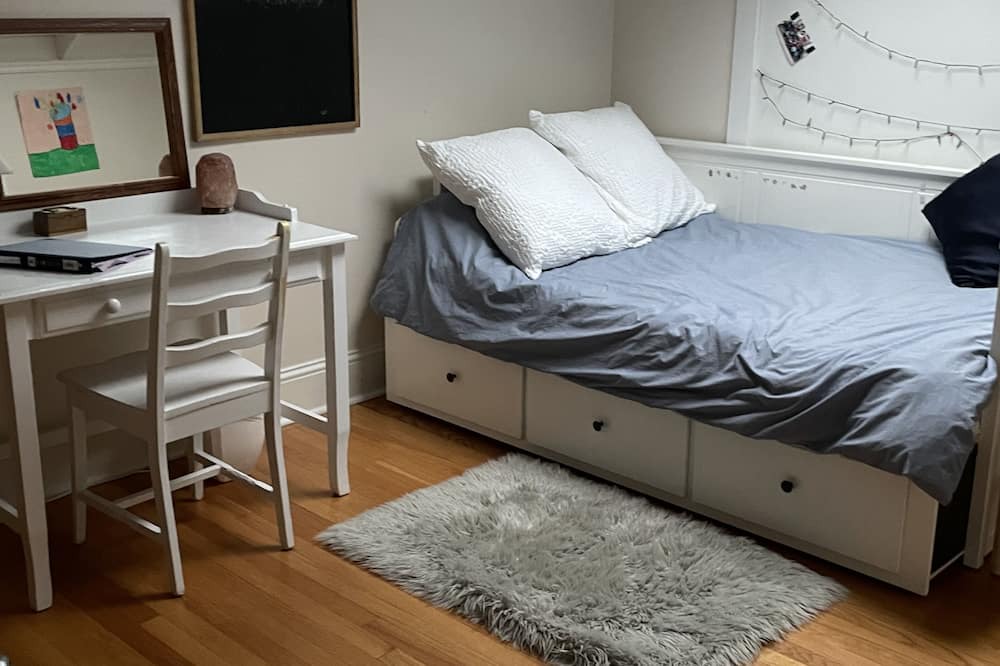 Photo of Bedroom in West End