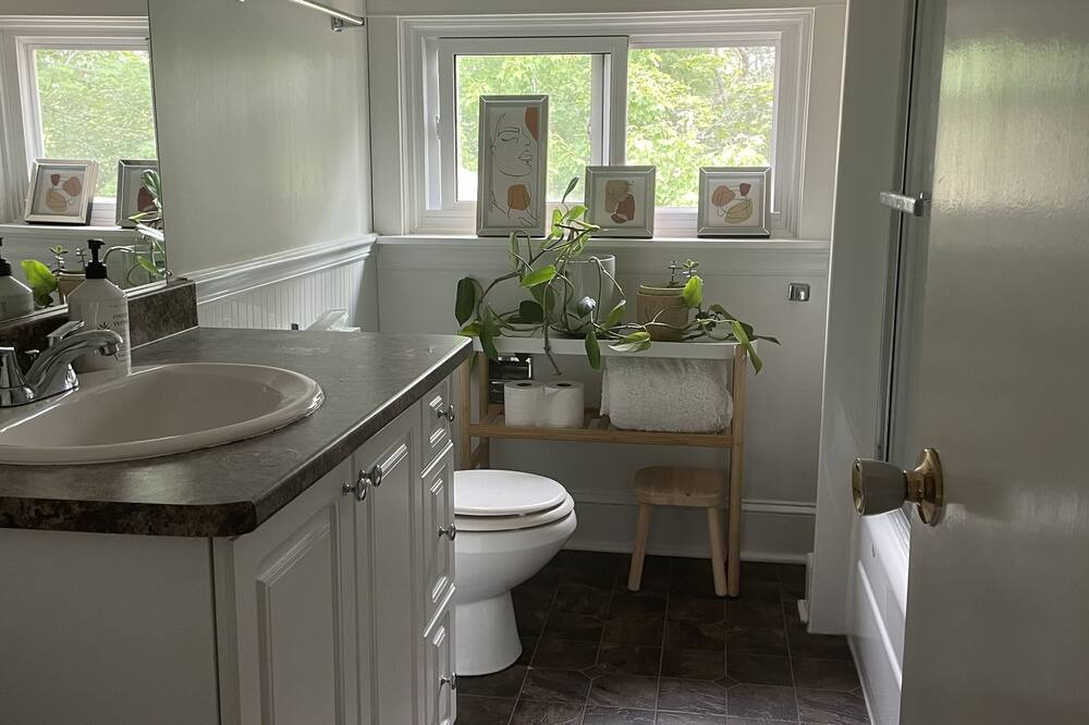 Photo of Bathroom in West End