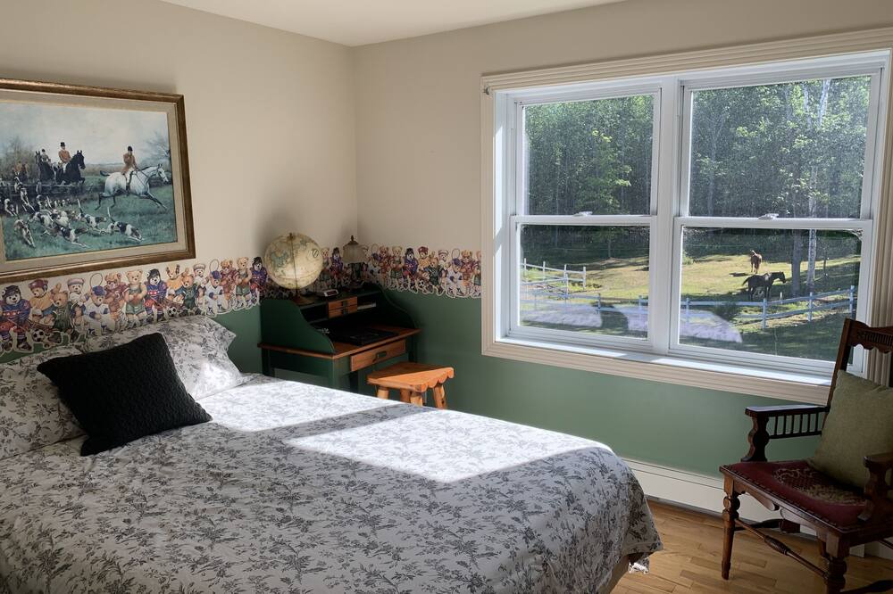 Photo of Bedroom in Cedarville