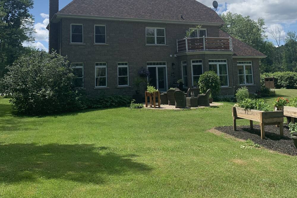 Photo of Outdoor in Cedarville