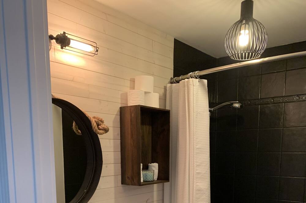 Photo of Bathroom in Cedarville