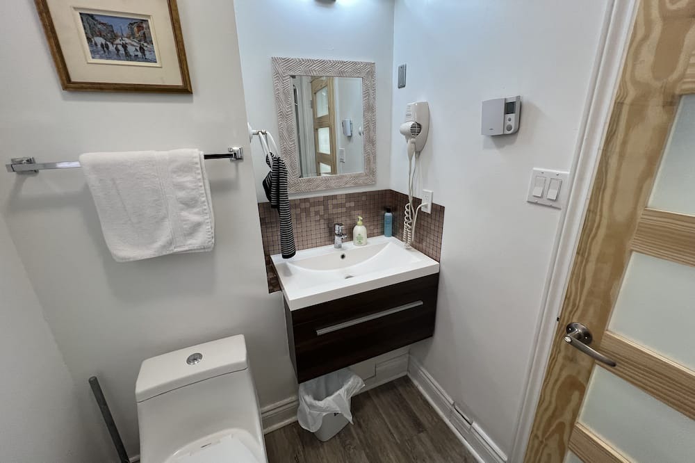 Photo of Bathroom in Les Maskoutains Regional County Municipality