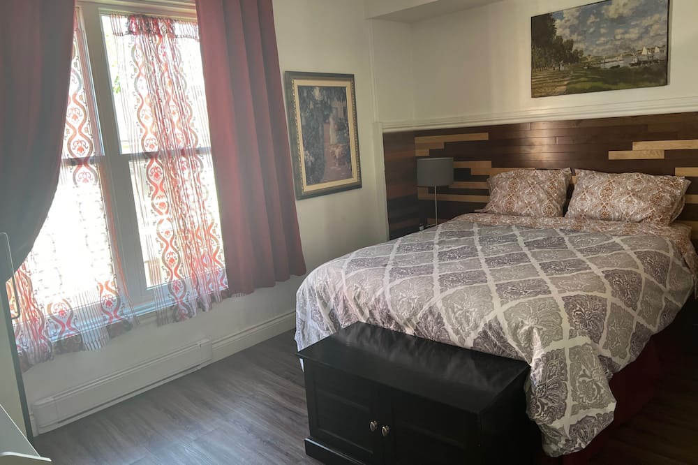 Photo of Bedroom in Les Maskoutains Regional County Municipality