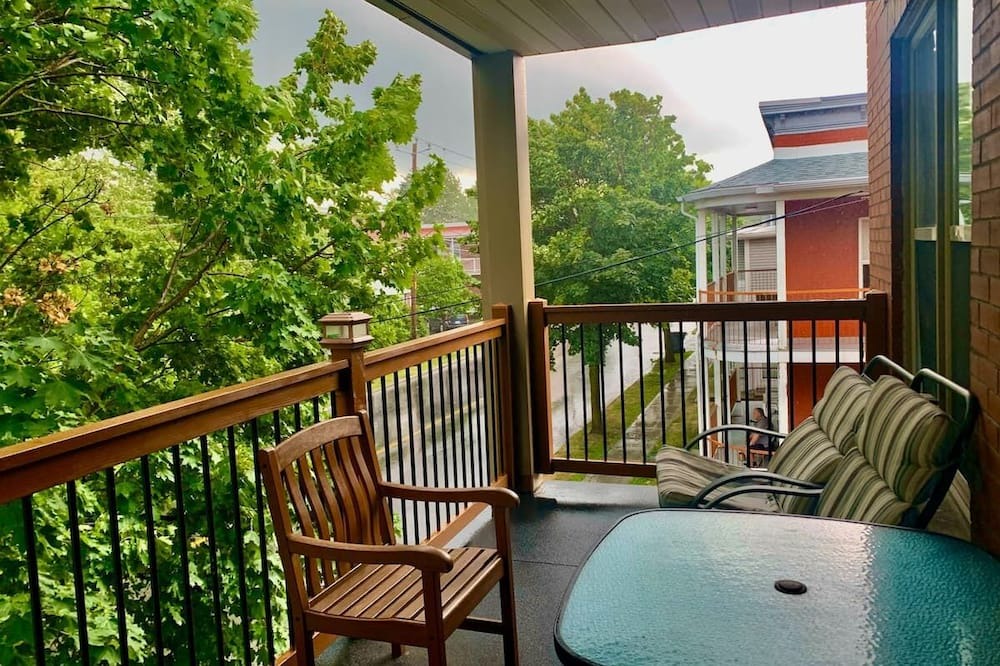 Photo of Patio Balcony in Les Maskoutains Regional County Municipality