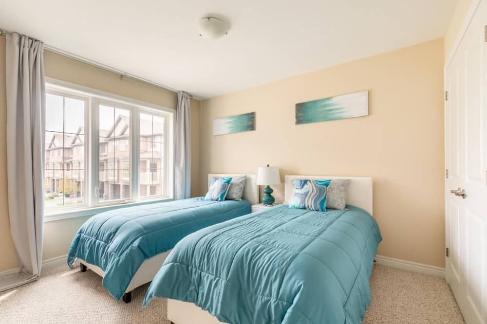 Photo of Bedroom in Stoney Creek