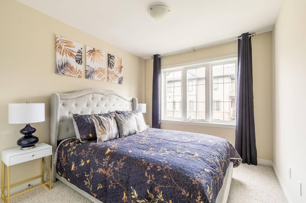 Photo of Bedroom in Stoney Creek