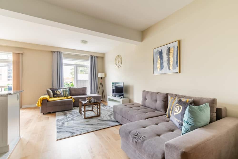Photo of Livingroom in Stoney Creek